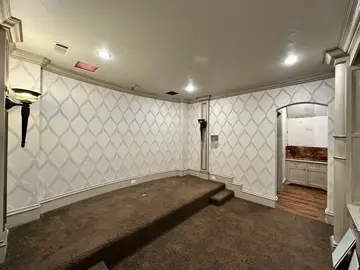LA Wallcovering